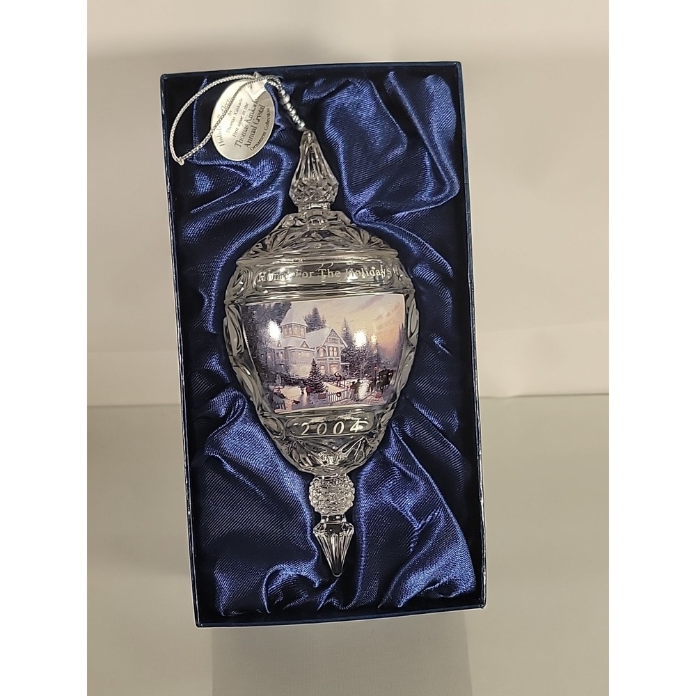 2004 Thomas Kinkade Home For‎ The Holidays Crystal Ornament In Original Box